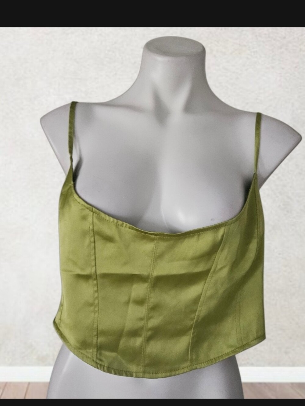 Nasty GAL Satin Cropped Top Plus Size 14